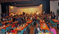 Gruppenfoto im Festsaal des Forum Polch.