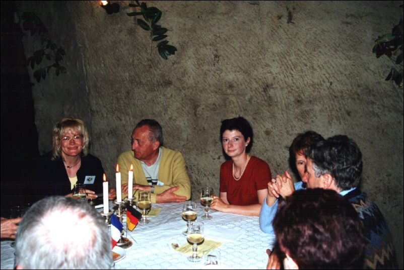 img44